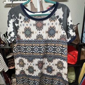 Avery Geometric Pattern Top with Black Trim